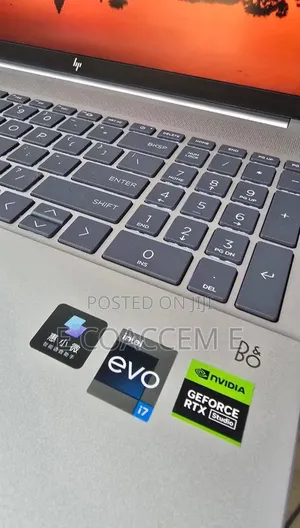 New Laptop HP 16GB Intel Core i7 SSD 1T
