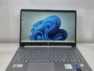 New Laptop HP 16GB Intel Core i5 SSD 512GB