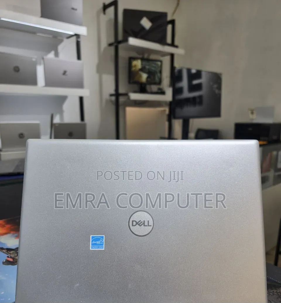 New Laptop Dell 16GB Intel Core i7 SSD 512GB