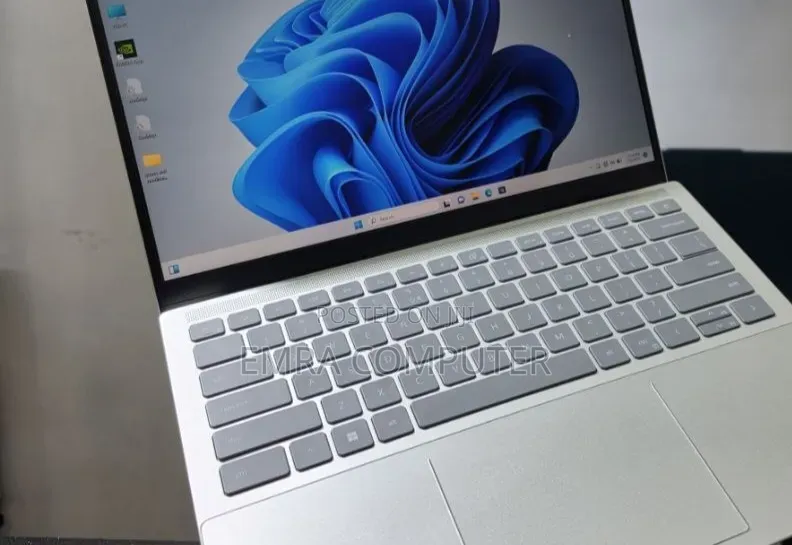 New Laptop Dell 16GB Intel Core i7 SSD 512GB
