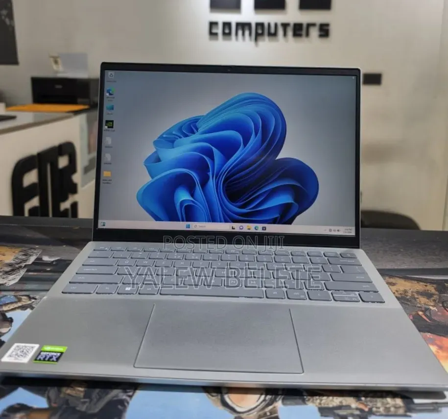New Laptop Dell Inspiron 15 16GB Intel Core i7 SSD 512GB
