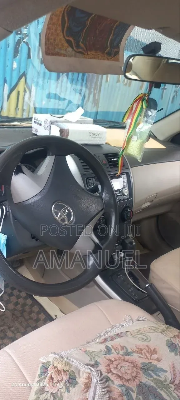 Toyota Corolla 2013 White