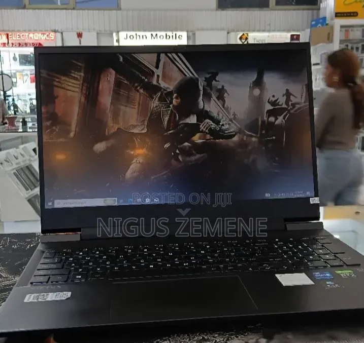 New Laptop HP Victus 16 16GB Intel Core i7 SSD 512GB