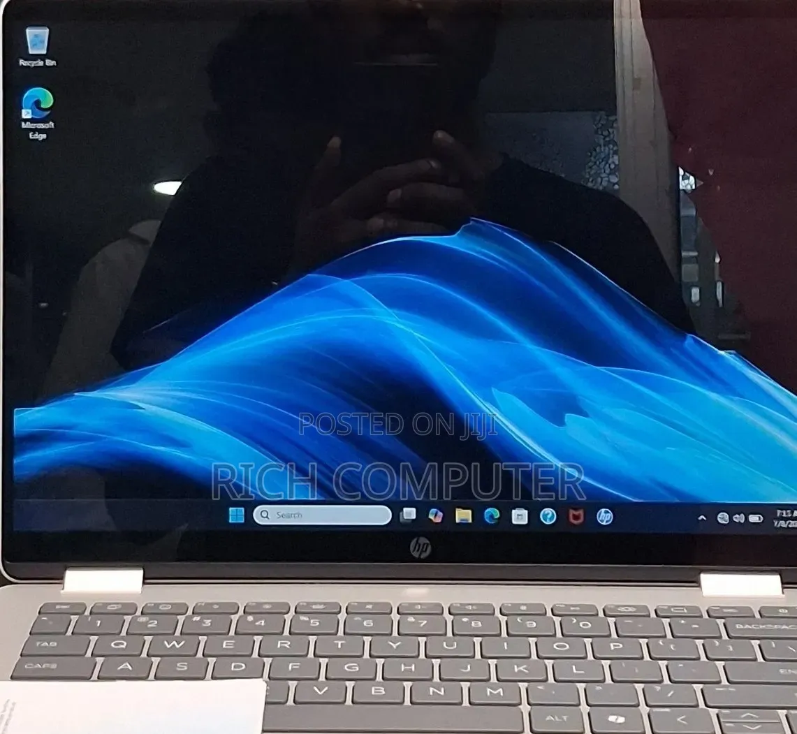 New Laptop HP OmniBook 5 Flip 16GB Intel Core i7 SSD 512GB