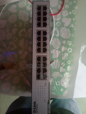 D-Link DES-1024D 24-Port Network Switch – Used