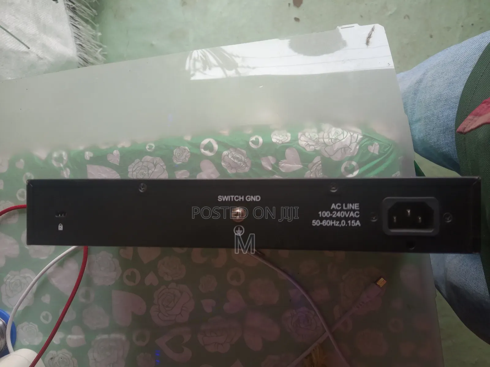 D-Link DES-1024D 24-Port Network Switch – Used