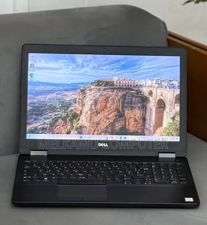 New Laptop Dell Latitude E5570 8GB Intel Core i5 HDD 1T
