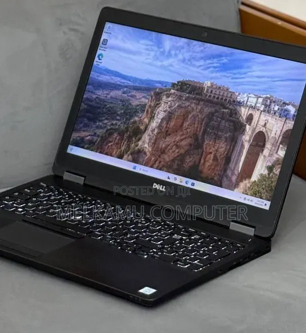 New Laptop Dell Latitude E5570 8GB Intel Core i5 HDD 1T