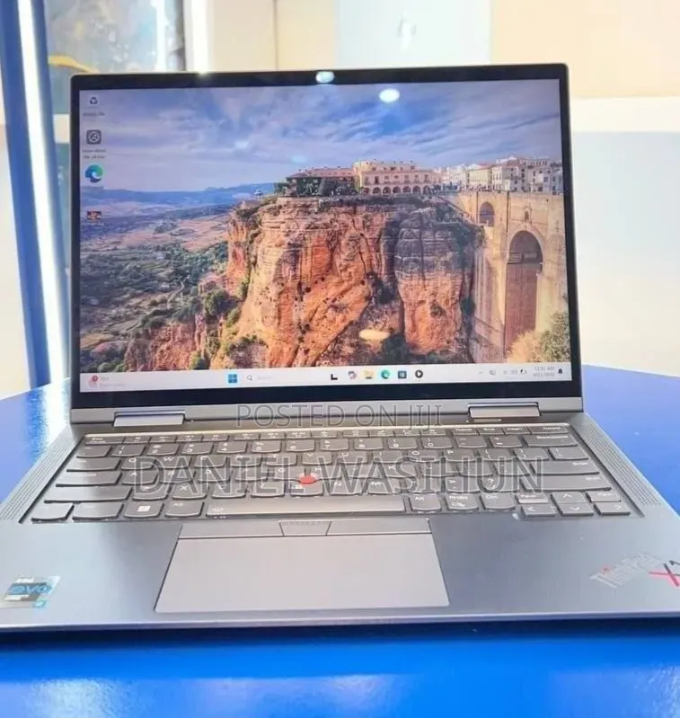 New Laptop Lenovo ThinkPad X1 Yoga 16GB Intel Core i7 SSD 512GB