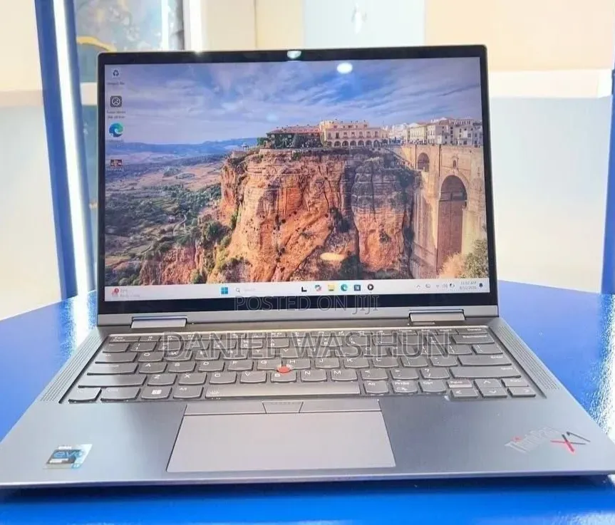 New Laptop Lenovo ThinkPad X1 Yoga 16GB Intel Core i7 SSD 512GB