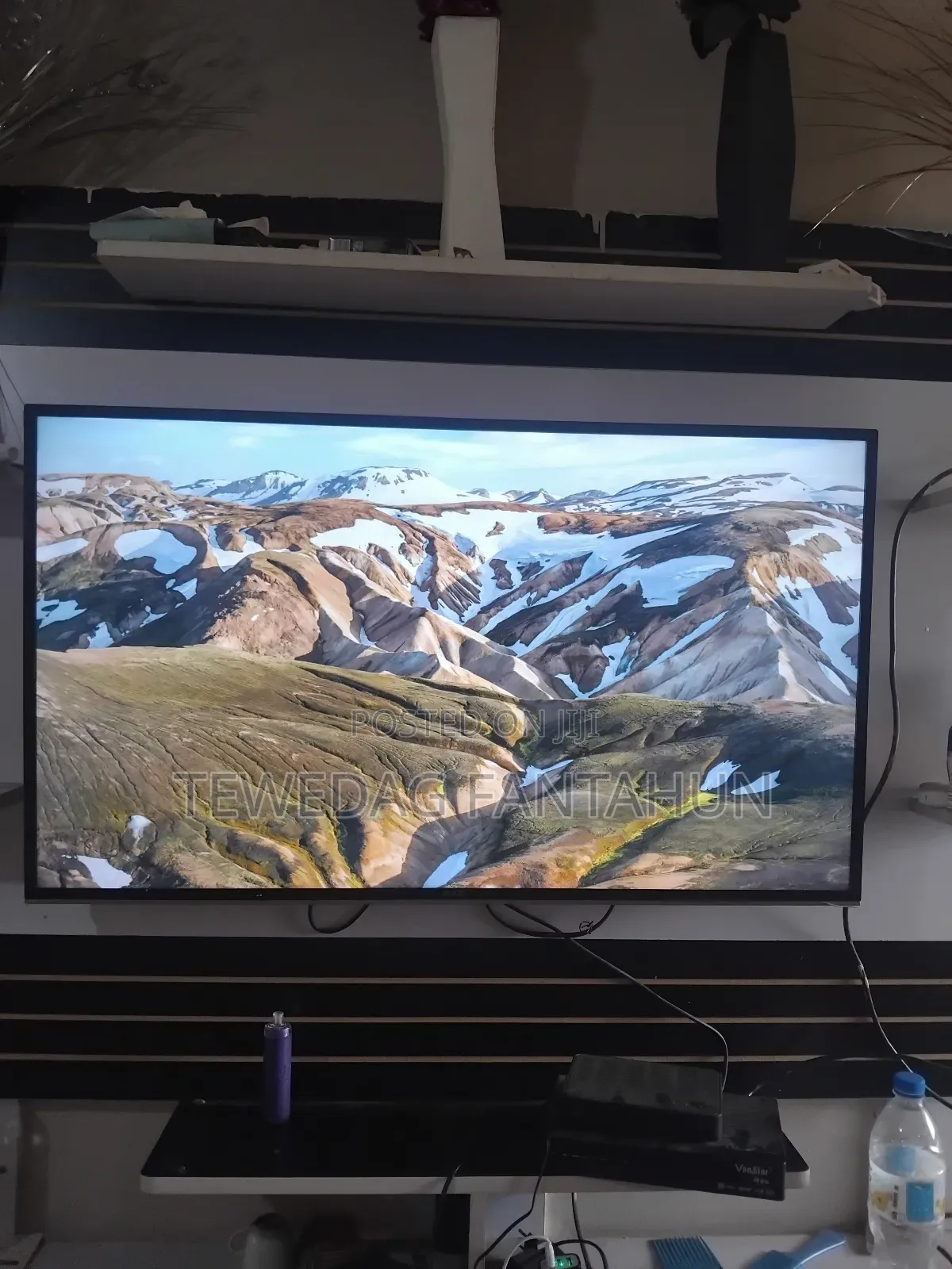 MAX 43 Inch Smart TV