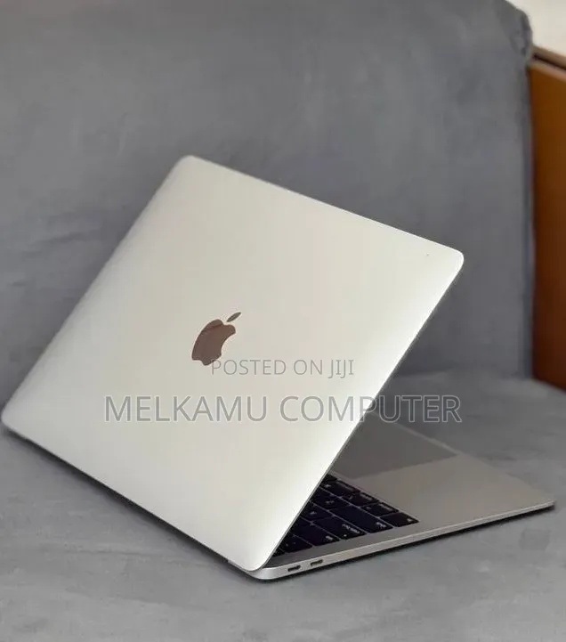 New Laptop Apple MacBook Air 2019 8GB Intel Core i5 SSD 128GB