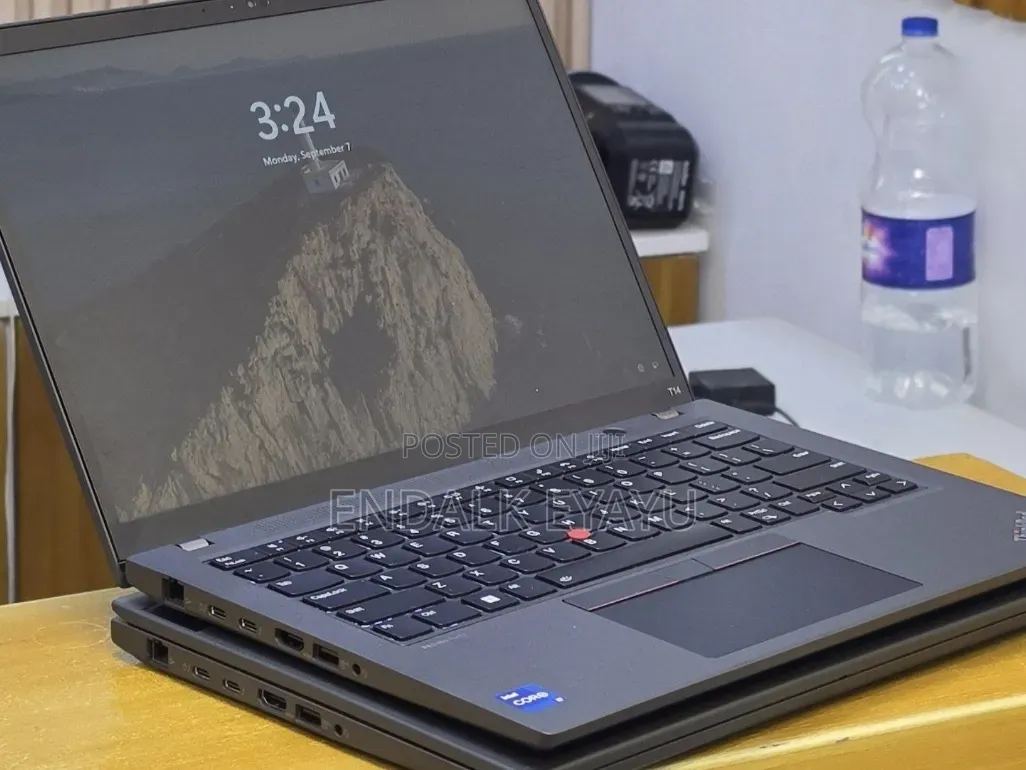 New Laptop Lenovo ThinkPad T14 G4 16GB Intel Core i7 SSD 512GB