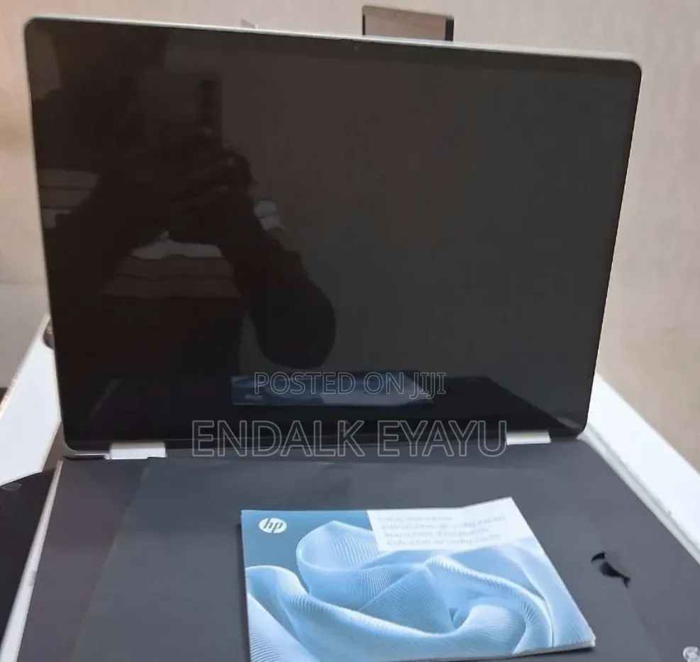 New Laptop HP OmniBook 5 Flip 16GB Intel Core 7 SSD 1T