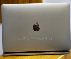 New Laptop Apple MacBook Pro 2019 16GB Intel Core i5 SSD 512GB