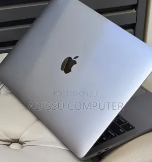 New Laptop Apple MacBook Pro 2019 16GB Intel Core i5 SSD 512GB
