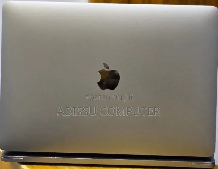 New Laptop Apple MacBook Pro 2019 16GB Intel Core i5 SSD 512GB
