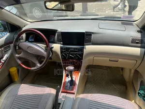 Toyota Corolla 2007 Gold