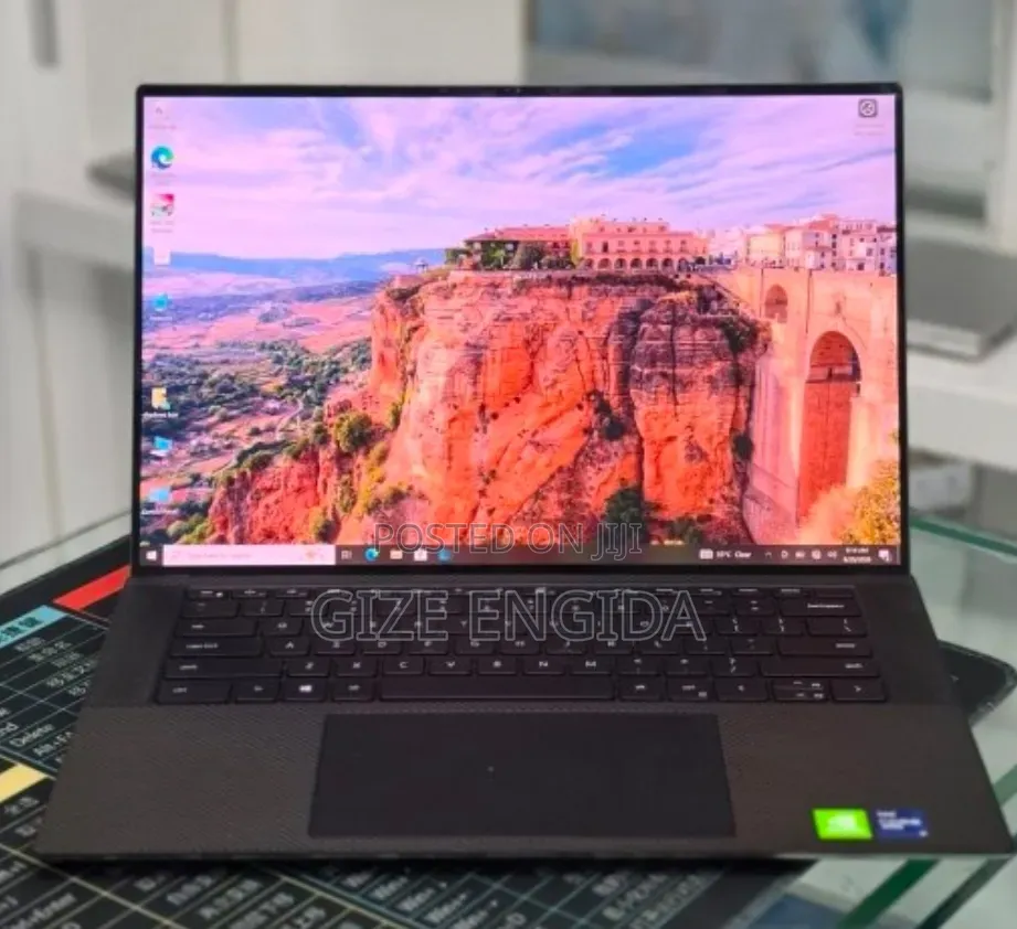 New Laptop Dell Precision 5560 16GB Intel Core i7 SSD 512GB