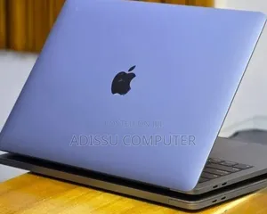 New Laptop Apple MacBook Pro 2019 16GB Intel Core i7 SSD 512GB