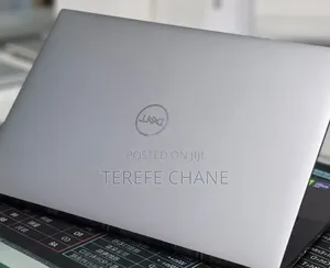 New Laptop Dell Precision 5560 16GB Intel Core i9 SSD 512GB