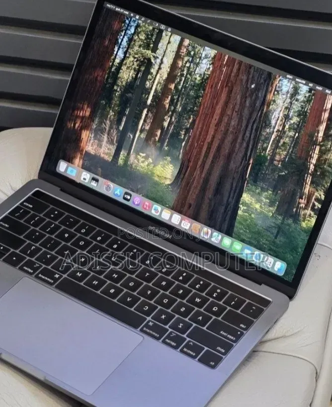 New Laptop Apple MacBook Pro 2019 16GB Intel Core i7 SSD 512GB