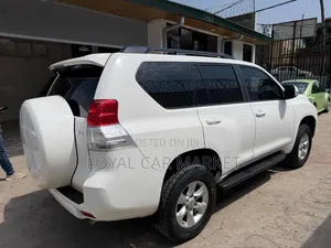 Toyota Land Cruiser Prado 2011 White