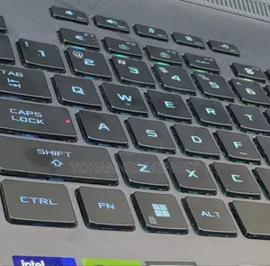 New Laptop Asus ROG Strix G18 16GB Intel Core i9 SSD 1T