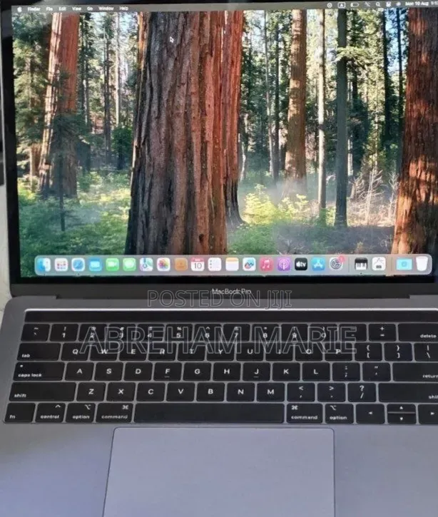 New Laptop Apple MacBook Pro 2019 16GB Intel Core i7 SSD 512GB