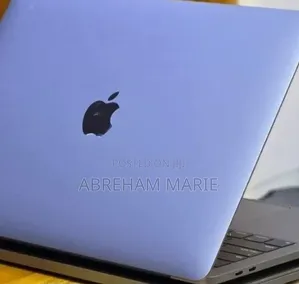 New Laptop Apple MacBook Pro 2019 16GB Intel Core i7 SSD 512GB