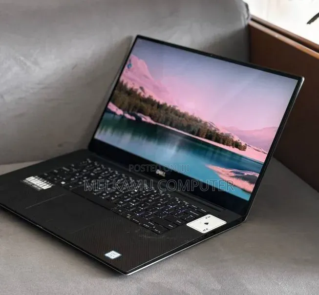 New Laptop Dell XPS 15 32GB Intel Core i9 SSD 1T