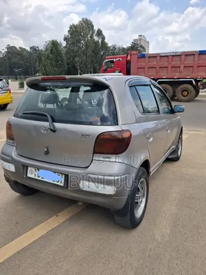 Toyota Yaris 2005 Gray