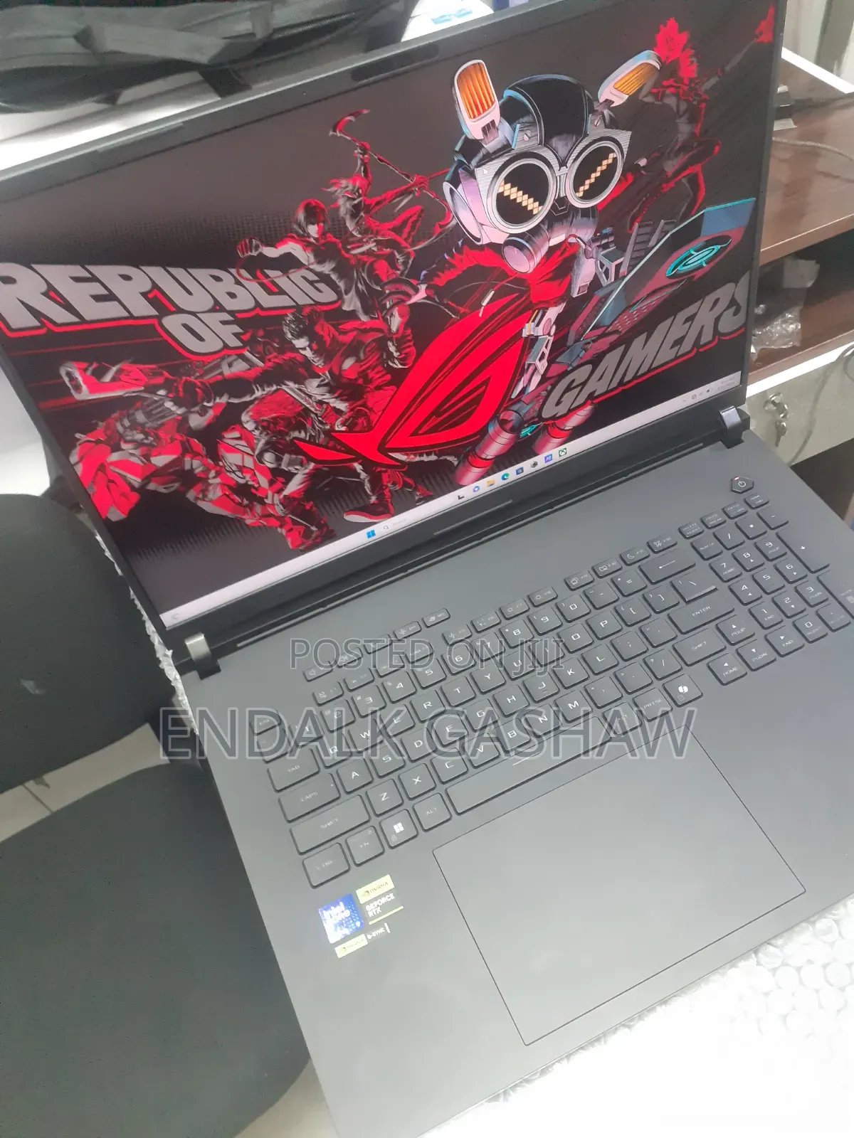 New Laptop Asus ROG Strix G16 G614 32GB Intel Core Ultra 9 SSD 2T