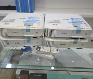 Brand New EPSON Projector Model Name: CB -X49