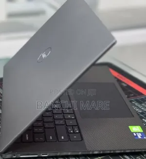 New Laptop Dell Precision 5560 16GB Intel Core i9 SSD 512GB