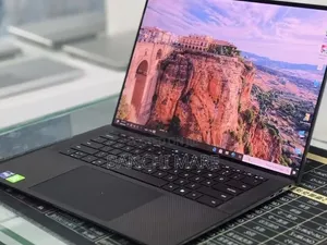 New Laptop Dell Precision 5560 16GB Intel Core i9 SSD 512GB