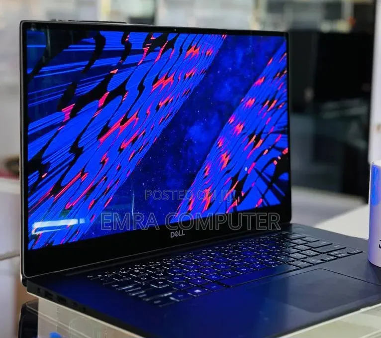 New Laptop Dell 16GB Intel Core i7 SSD 512GB