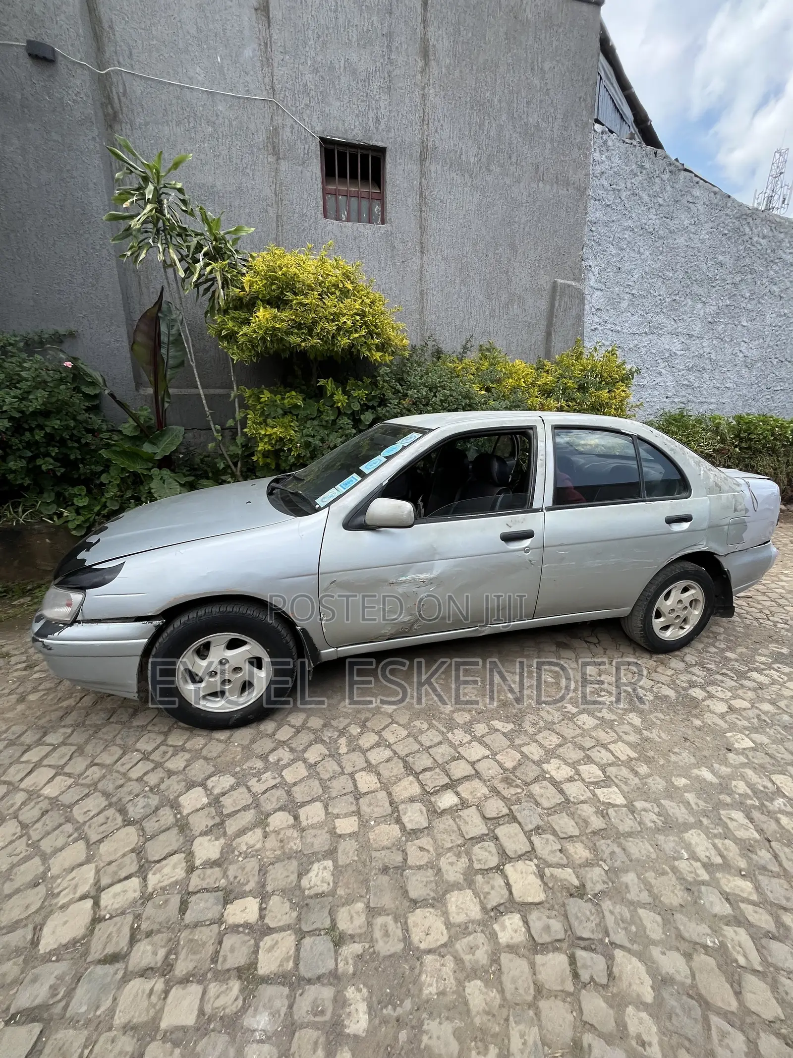 Nissan Sunny 1997 Silver