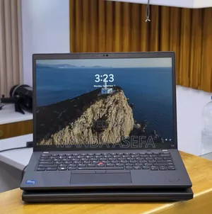New Laptop Lenovo ThinkPad T14s G4 16GB Intel Core i7 SSD 512GB