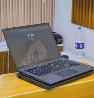 New Laptop Lenovo ThinkPad T14s G4 16GB Intel Core i7 SSD 512GB