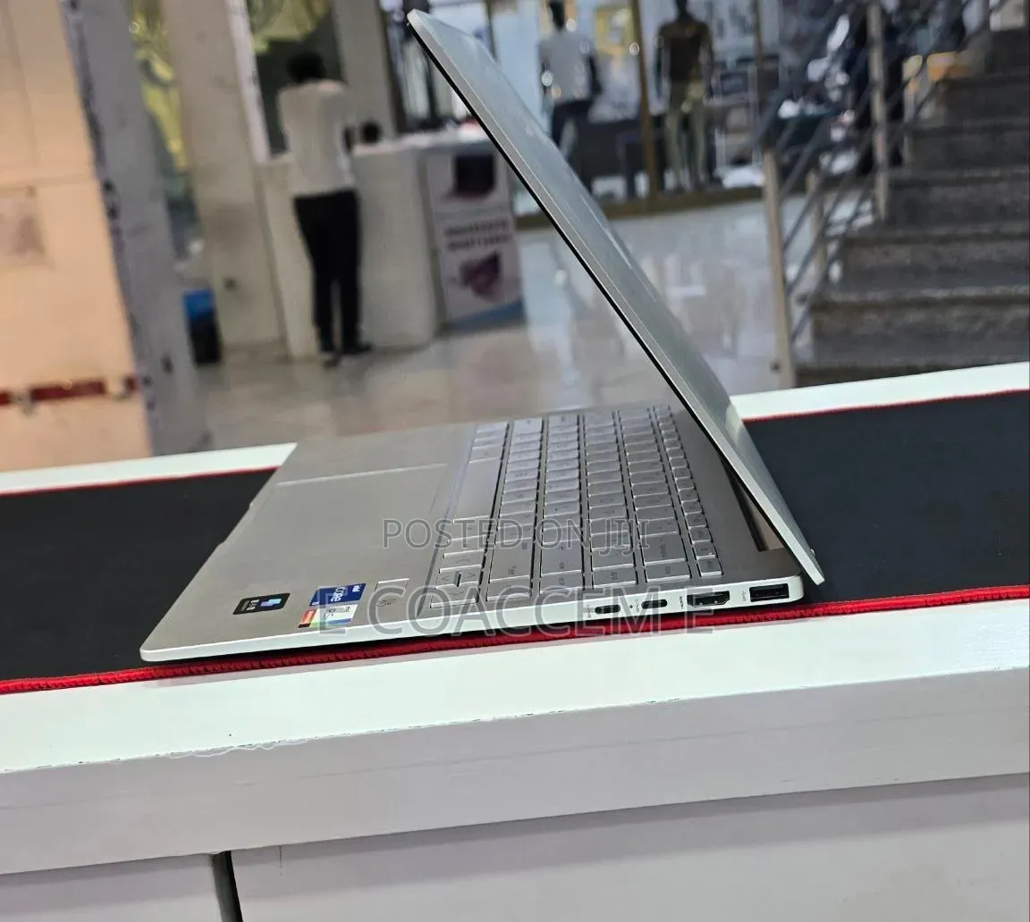 New Laptop HP 16GB Intel Core i5 SSD 1T
