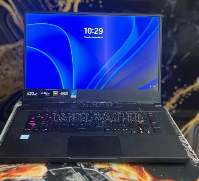 New Laptop Asus ROG Zephyrus G15 16GB Intel Core i7 SSD 1T