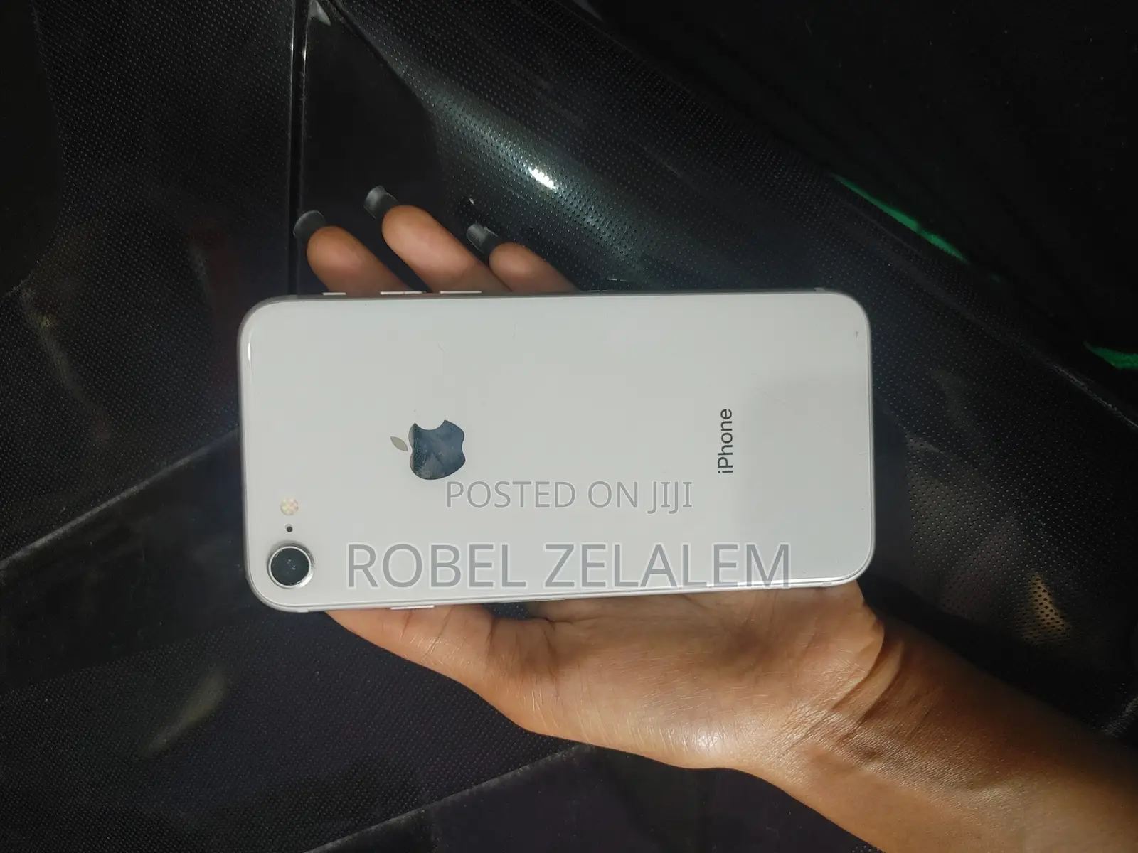 Apple iPhone 8 64 GB White