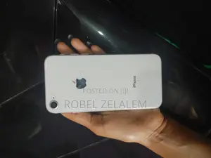 Apple iPhone 8 64 GB White