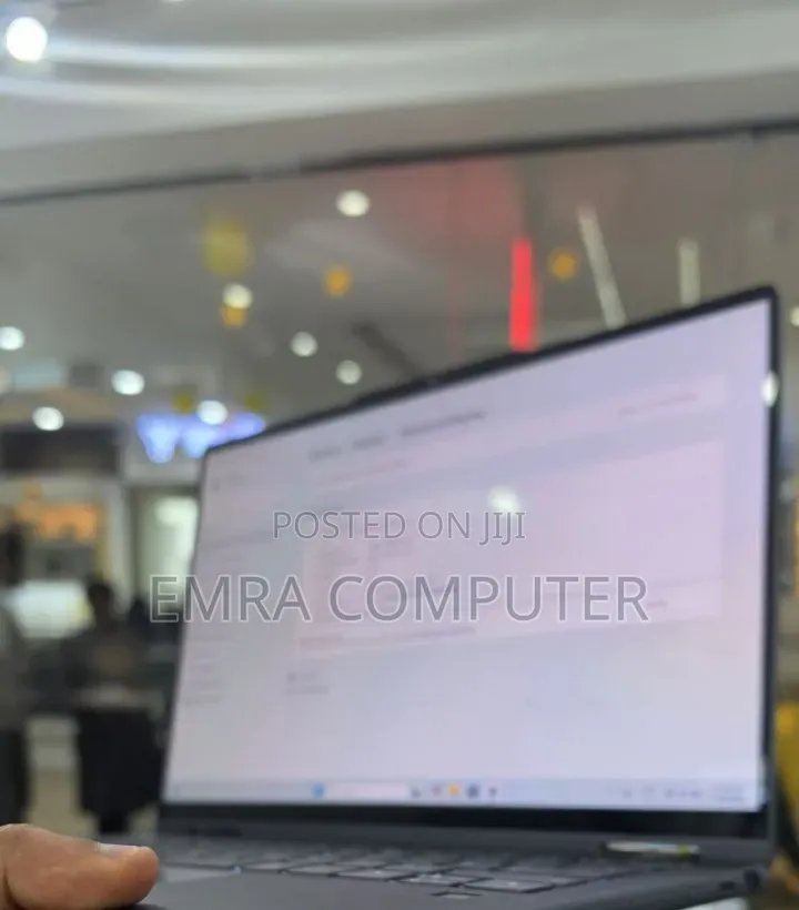 New Laptop Lenovo 16GB Intel Core Ultra 5 SSD 512GB