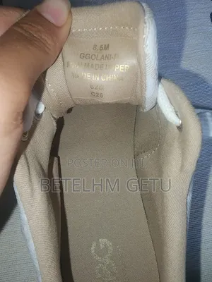 Guess Cream and White Colour
