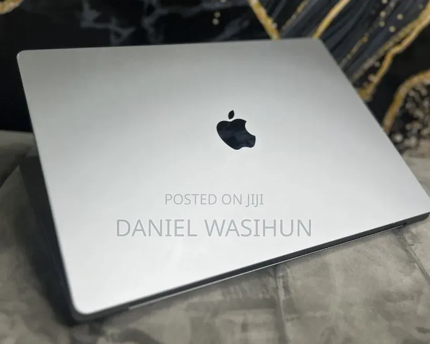 New Laptop Apple MacBook Pro 2021 M1 16GB Apple M1 Pro SSD 512GB