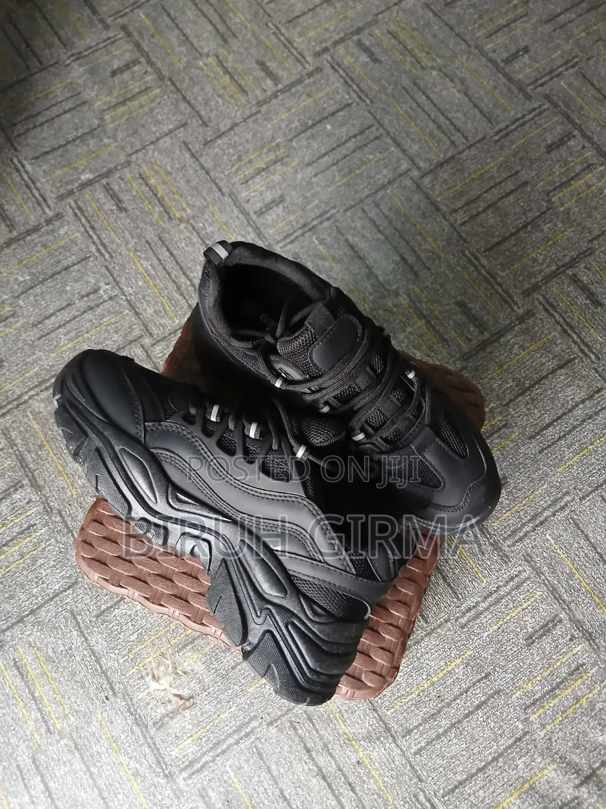 Graceland Black Sneakers