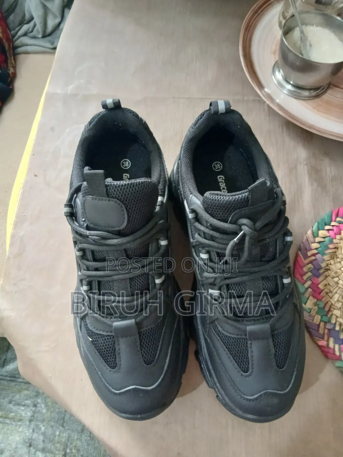Graceland Black Sneakers