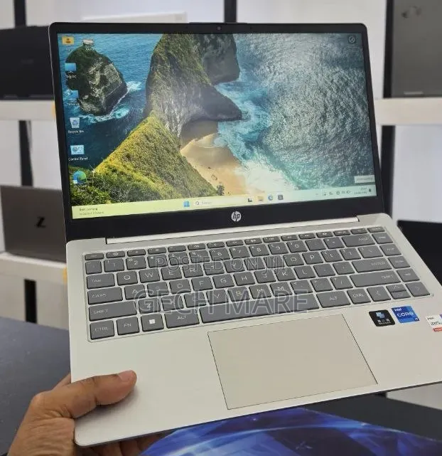 New Laptop HP Stream Notebook 16GB Intel Core i7 SSD 512GB